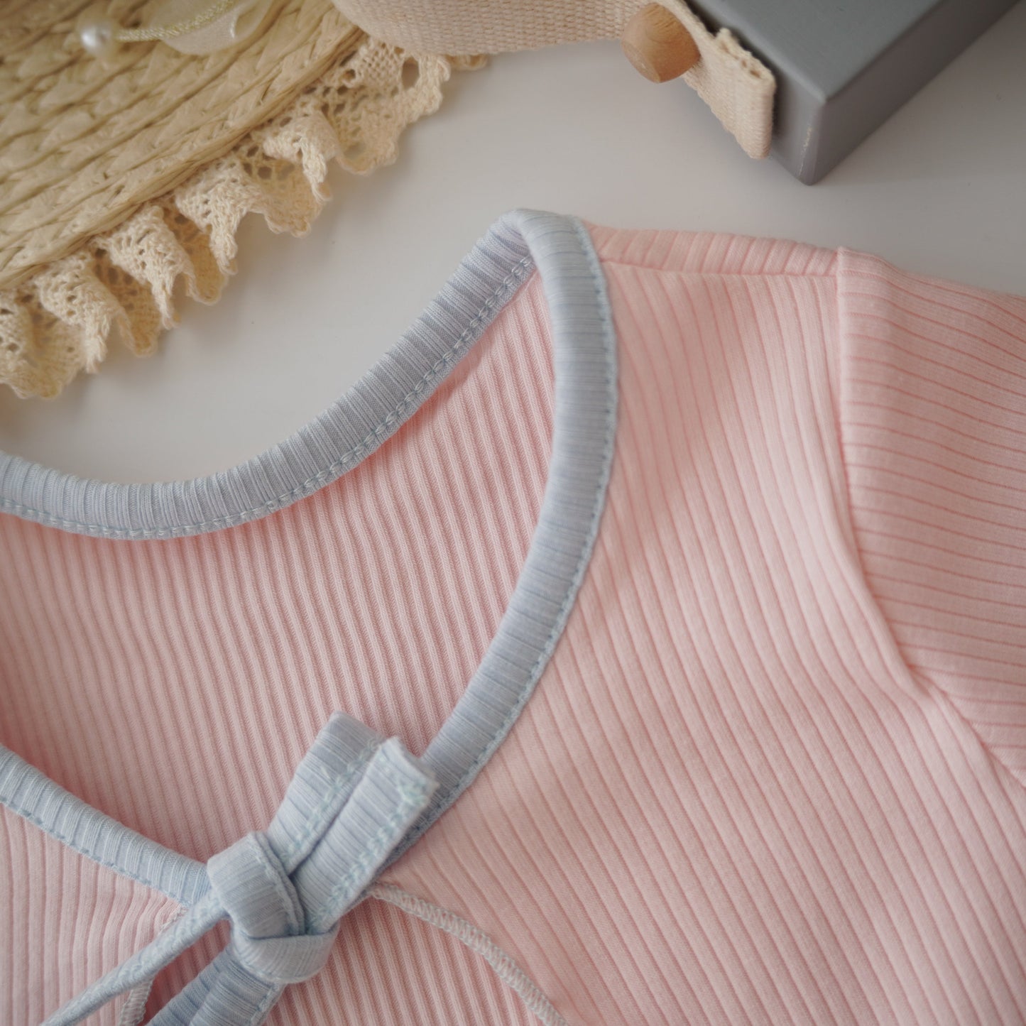 Pastel Ribbon Sister Matching with Outer