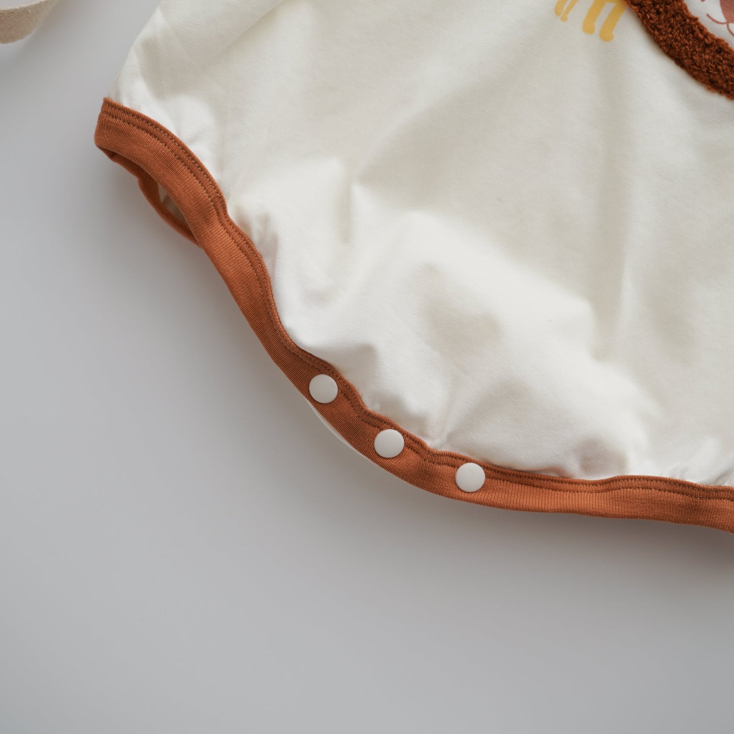 Lion Casual Romper (Size 66)