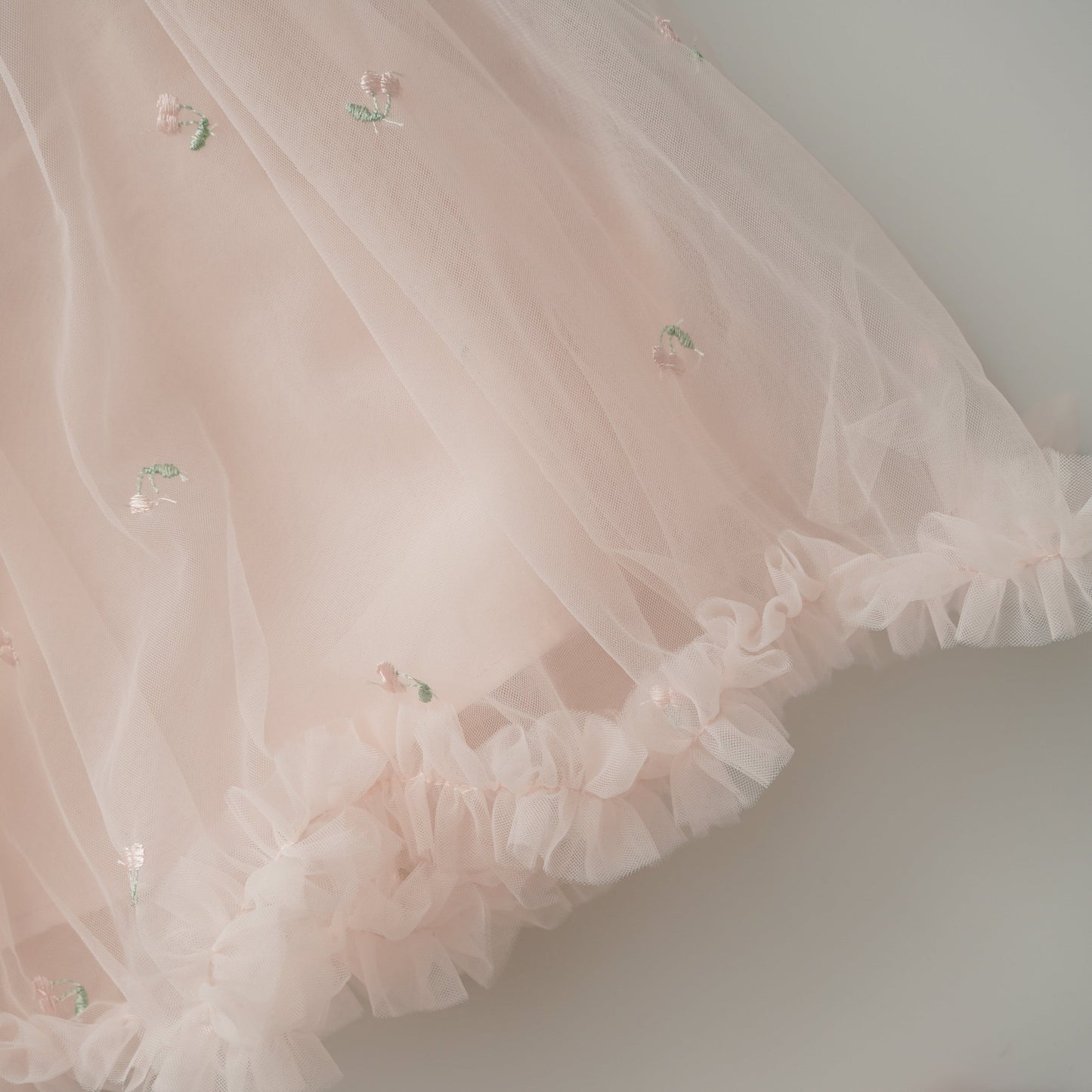 Little Embroidery Flower Mesh Dress (White Size 120)