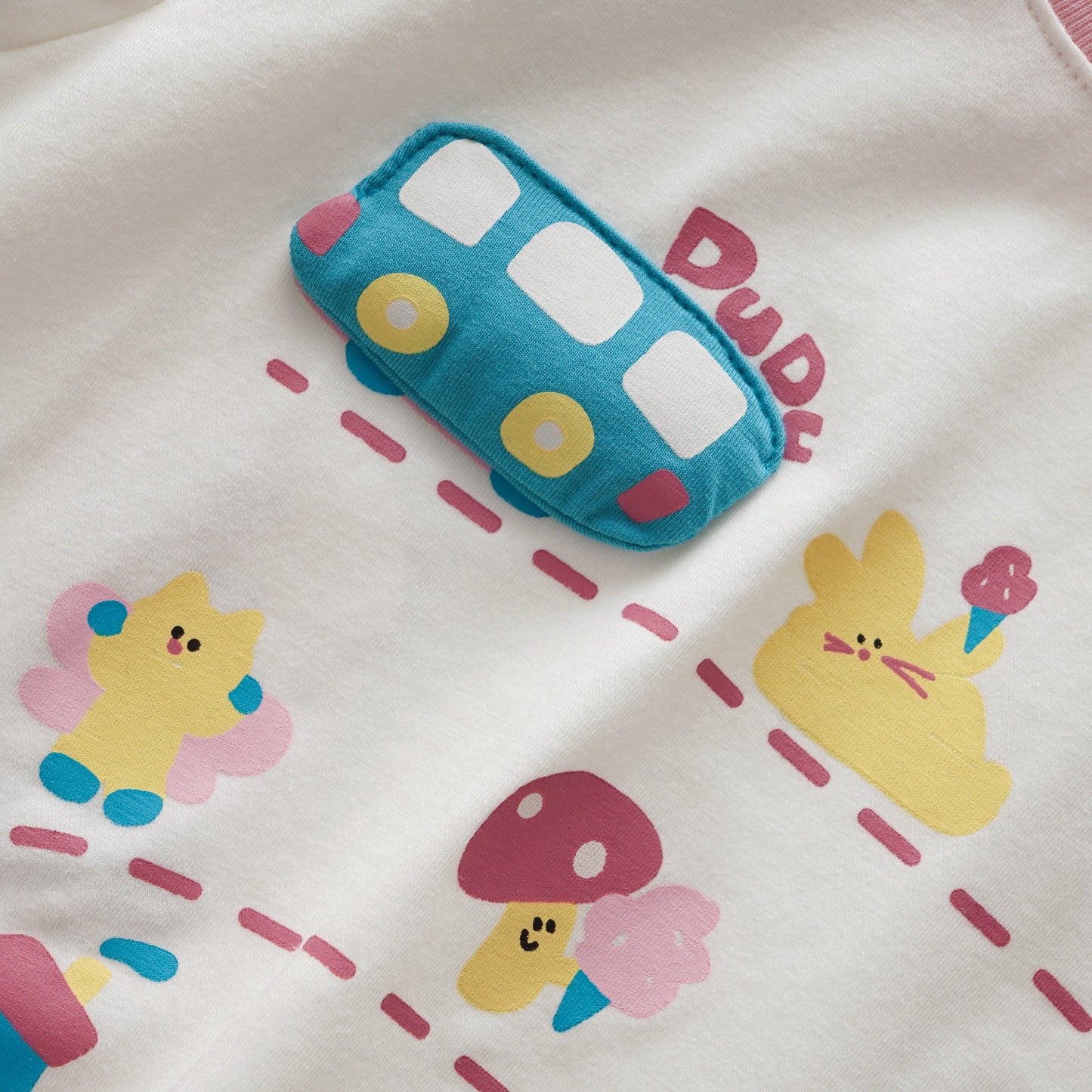 3D Bus Unisex T-Shirt