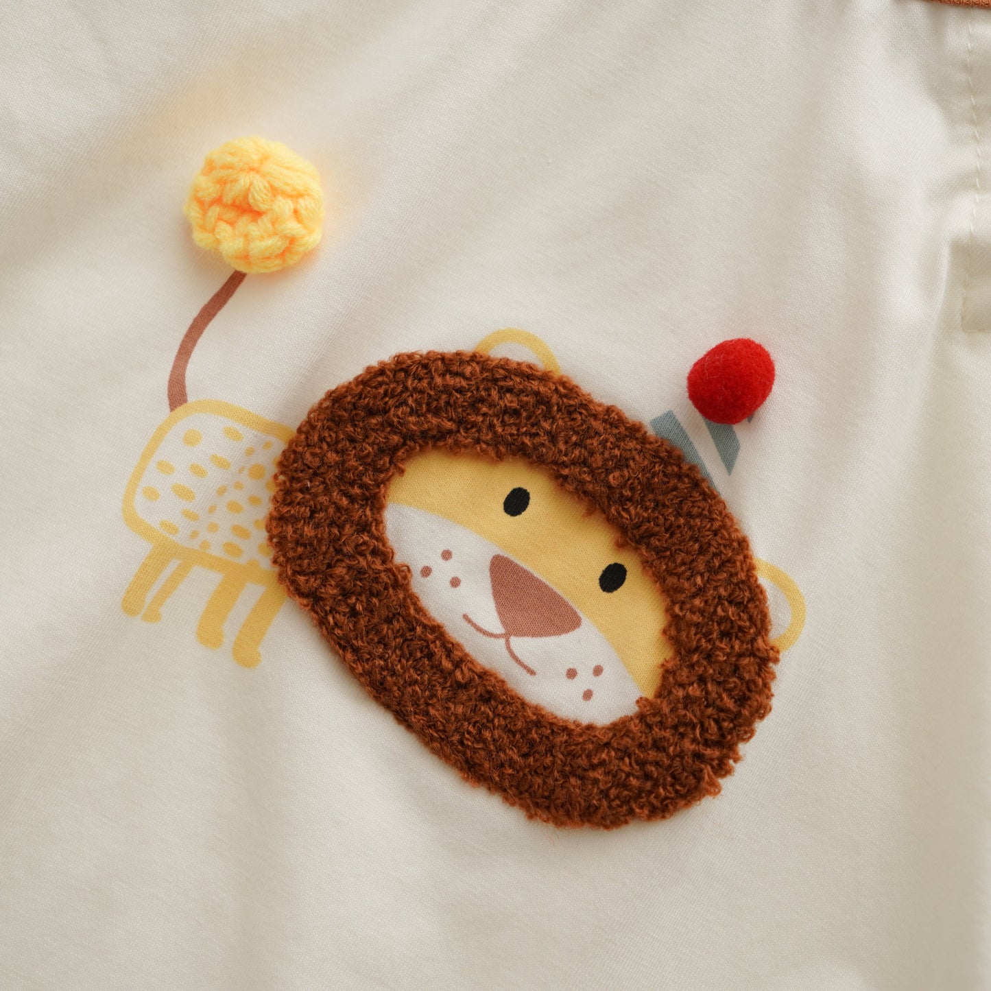 Lion Casual Romper (Size 66)